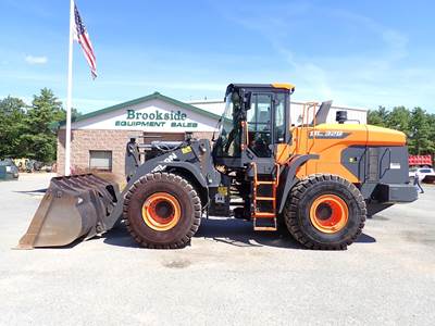 DEVELON DL320-7 Wheel Loader