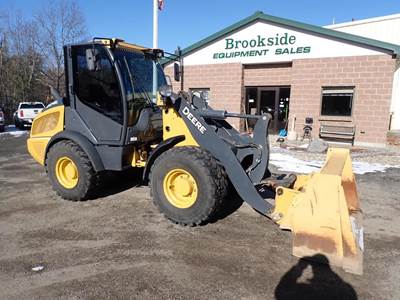John Deere 304L Wheel Loader