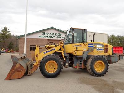 Komatsu WA320-5L Wheel Loader
