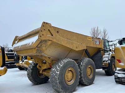 2021 Caterpillar 730 DUMP BED Off-Highway Truck