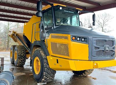 2023 John Deere 260P Articulated Truck