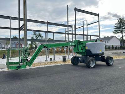 2016 Genie Z62/40 4WD Articulating Boom Lift