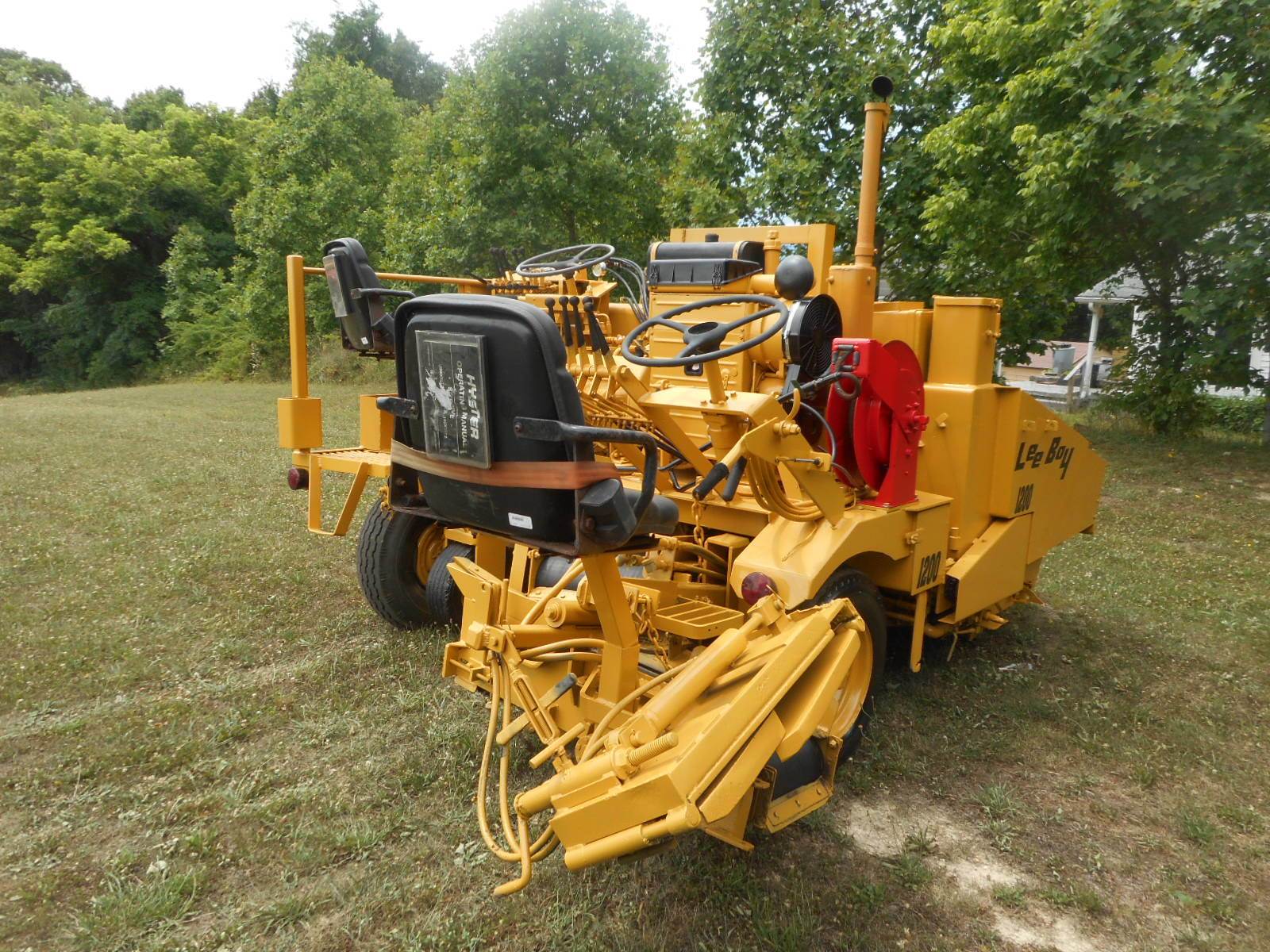 1995 LeeBoy 1200 For Sale Blowing Rock, NC Carolina Used Machinery