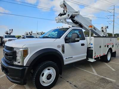 2019 Ford F-550 4WD Boom / Bucket Truck - Altec AT41M Aerial Lift