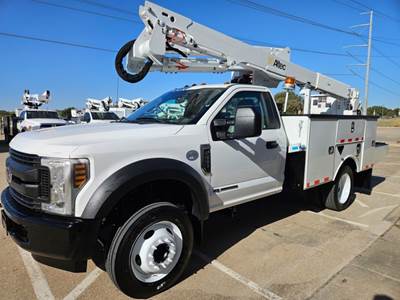 2018 Ford F-550 Boom / Bucket Truck - Altec AT40G Aerial Lift