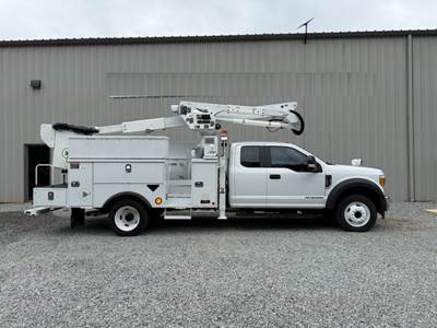 2017 Ford F-550 DRW 4X4 Extended Cab Boom / Bucket Truck - Altec AT40G Aerial Lift