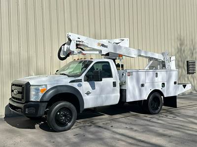 2016 Ford F-550 XL Boom / Bucket Truck - Altec AT37G Aerial Lift