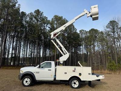 2015 RAM 5500 2WD Boom / Bucket Truck - Altec AT37G Aerial Lift