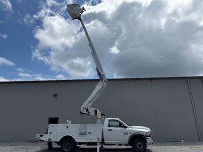 2015 RAM 5500 Boom / Bucket Truck - Altec AT40M Aerial Lift