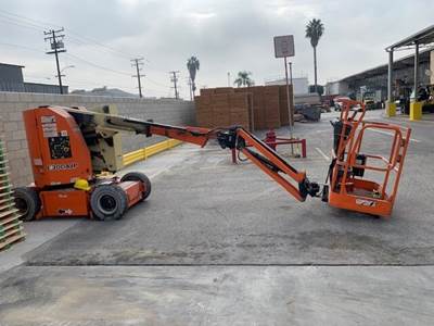 2017 JLG E300AJP Aerial Lift