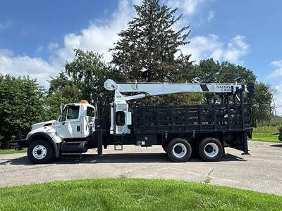2007 International 7400 Crane Truck