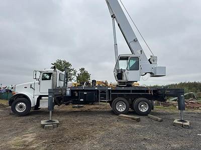 2007 Peterbilt 357 Crane Truck - Manitex 38124S Crane