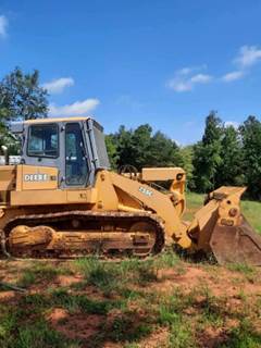 2006 John Deere 755C II Crawler Loader