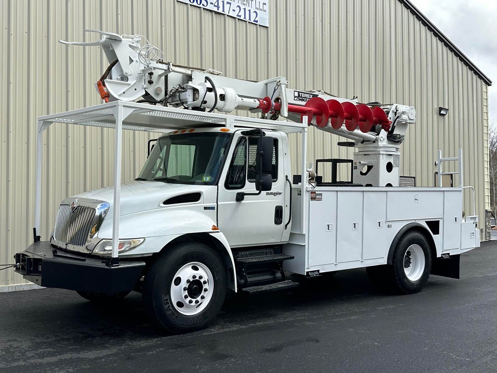 2012 International 4300 Digger Derrick Truck Terex Commander C4045