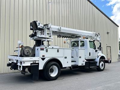 2023 International MV607 Truck-Mounted Digger Derrick - Altec