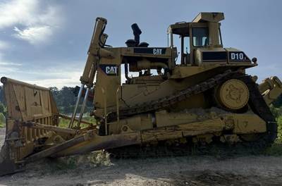 1985 Caterpillar D10 Dozer - Blade