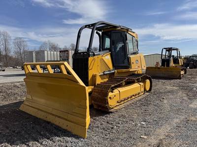 2007 John Deere 750J LT Dozer - 6 Way Blade