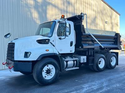 2016 Freightliner 114SD Dump Truck