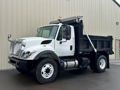 2016 International 7400 Dump Truck