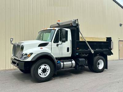 2016 International 7400 SBA Dump Truck