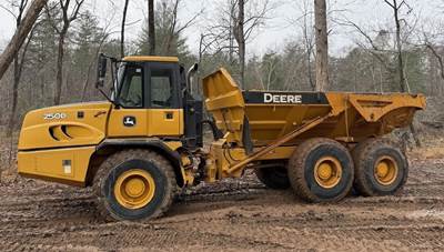 2012 John Deere 250D II Dump Truck