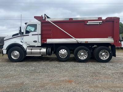 2019 Kenworth T880 Dump Truck