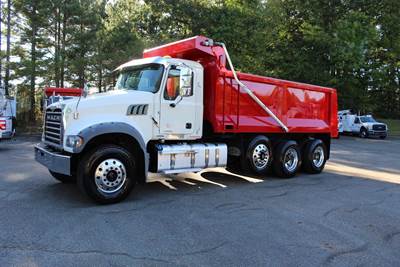 2021 Mack 84FR Dump Truck