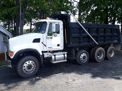 2005 Mack Granite CV713 Dump Truck
