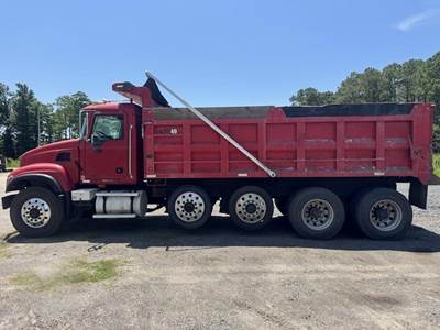 2004 Mack Granite CV713 Dump Truck