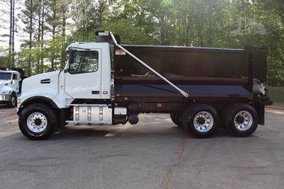 2016 Volvo VHD64B200 Dump Truck