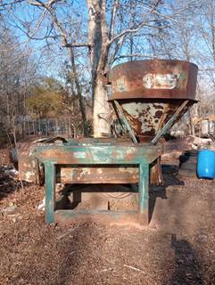 Precision Cyclone and Shaker Screen