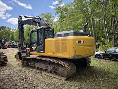 2019 John Deere 210G LC Excavator