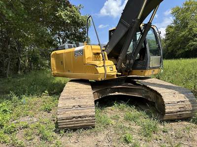 2014 John Deere 210G LC Excavator