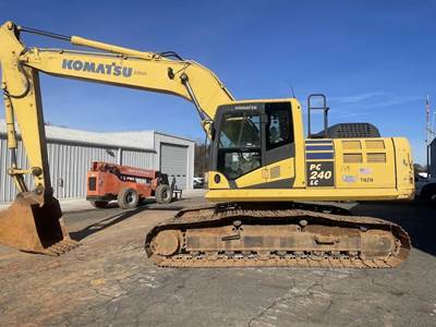 2014 Komatsu PC240LC-10 Excavator