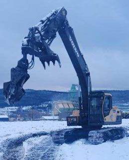 2014 Volvo EC220DL Excavator
