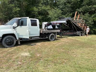 2004 GMC C4500 Crew Cab Truck