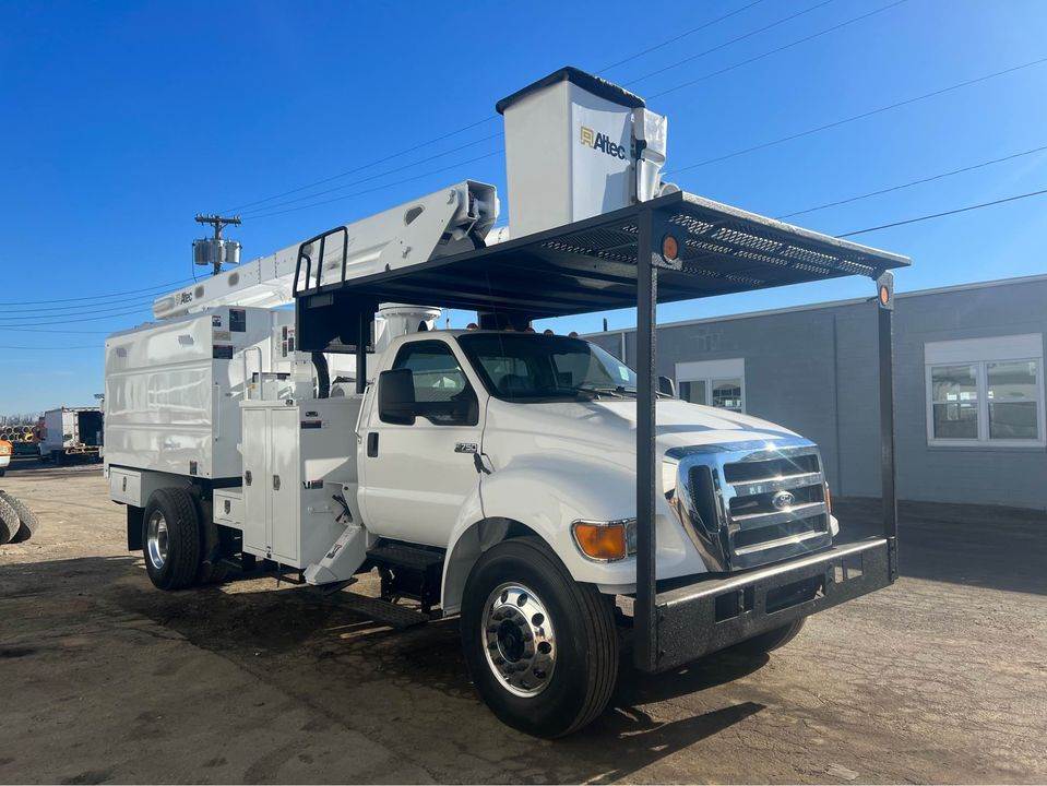 2013 Ford F750 Forestry Bucket Truck Altec LR760E70 Aerial Lift For
