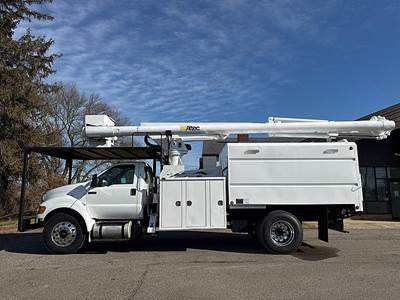 2015 Ford F-750 Forestry Bucket Truck - Altec LRV60RM-E70 Aerial Lift