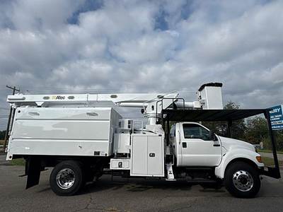 2015 Ford F-750 Super Duty Forestry Bucket Truck - Altec LR760-E70 Aerial Lift