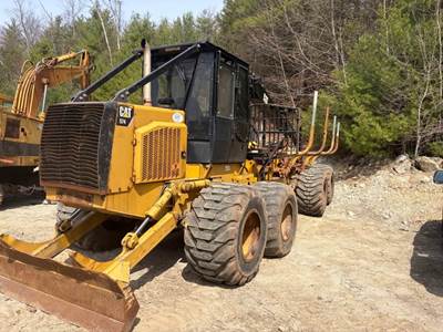 2015 Caterpillar 574 Forwarder