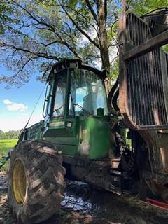 2005 John Deere 1110D Forwarder