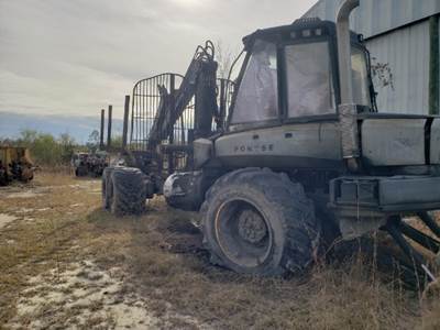 2003 Ponsse Bison 6 Wheel Forwarder