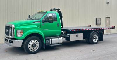 2022 Ford F650 Hooklift Truck - Miller Industries Hooklift Hoist