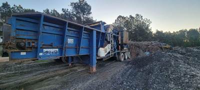 2002 Peterson 7400a Horizontal Grinder