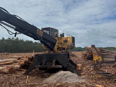 2011 Caterpillar 559B Log Loader