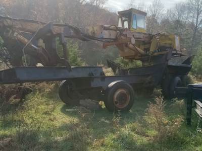 Husky Brute Self Propelled Log Loader