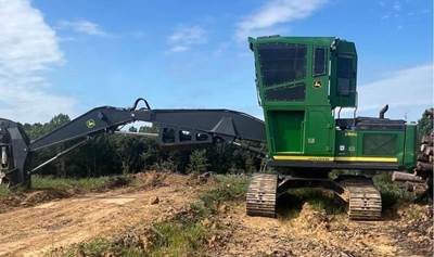 2021 John Deere 2156G Log Loader