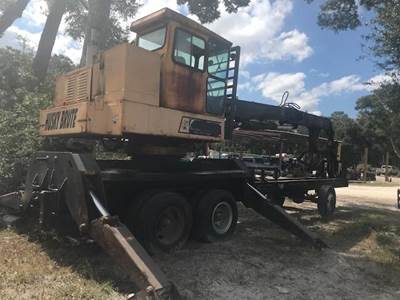 Precision Husky XL 335 Self Propelled Log Loader