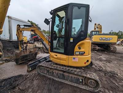 2017 Caterpillar 303.5E2 CR Mini Excavator - Bucket