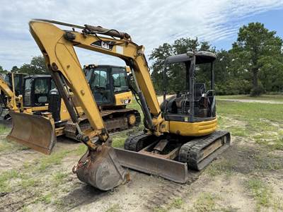 2006 Caterpillar 304CR Mini Excavator - Bucket